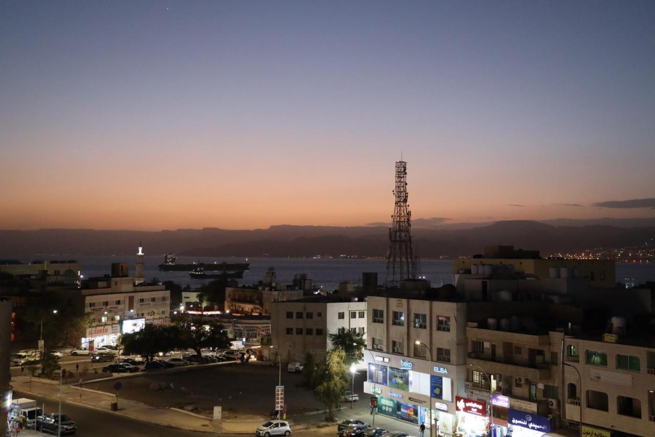 The Palm Hotel Aqaba Esterno foto